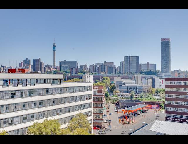 1 BEDROOM APARTMENT FOR SALE IN MABONENG